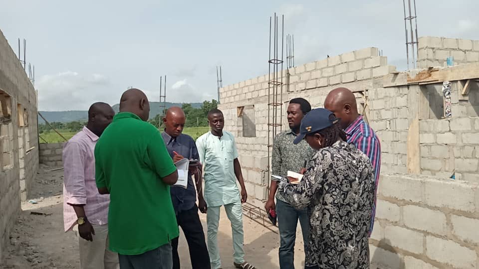 icpcnigeria's tweet image. ICPC Constituency Projects Tracking Group Team visits site of construction of a Drug Rehabilitation Centre  in Karara village, Lokoja, LGA, Kogi State.
#ConstituencyProjects #DoTheRightThing #IntegrityPays