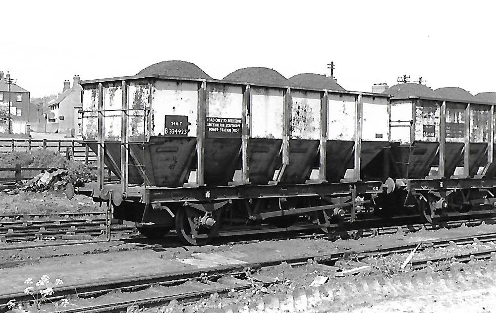 #WagonArchive No.226 : British Railways 24.5 Ton Coal Hopper B334923 built at Shildon in 1960. Branded LOAD ONLY TO ROLLESTON JUNCTION FOR STAYTHORPE POWER STATION. Loaded at Annesley Colliery 17/5/64 #Railfreight #Annesley #Coal #Power #Shildon #trainspotting #BritishRailways