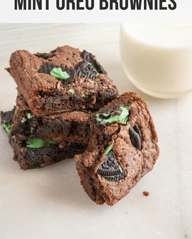 HeavenlyRecipe's tweet photo. Brownies are one of the best desserts ever. With simple changes, you can take simple brownies and take them up a notch. Try these Mint Oreo Brownies. If you love brownies and you love Oreos you are going to LOVE these Mint Oreo Brownies.⁣
⁣
RECIPE: … https://t.co/v3sc2Amic8 https://t.co/a4r5Cq7yIW