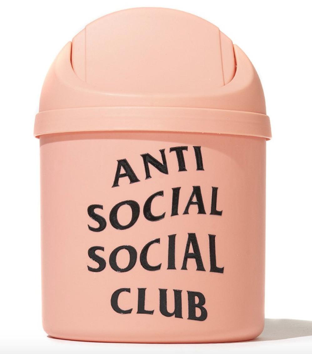 Chris Black On Twitter The Irony Of This Anti Social Social Club Trashcan Is Not Lost On Me Https T Co H3sbn6vurv Twitter