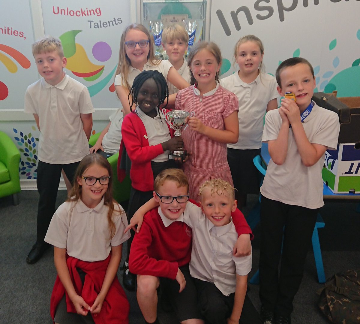 ArliesSport's tweet image. What a nail-biting result! Tameside Y3/4 quadkids athletics champions by only THREE points! Well done to the runners up @RScottSport and @stmarysdenton who finished third. @tamesidessp @QuadKidsUK