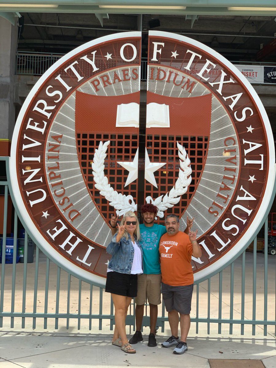 bevo91's tweet photo. Well it’s official ⁦@theatre_freak00⁩ has begun his college career having just completed #UT23 orientation and registered for classes in COFA.  Congrats son and I am very proud of you! ⁦@UTorientation⁩ ⁦@uttad⁩ ⁦@UTexasStudents⁩ ⁦@TexasExes⁩ https://t.co/kiqoQlgyBh
