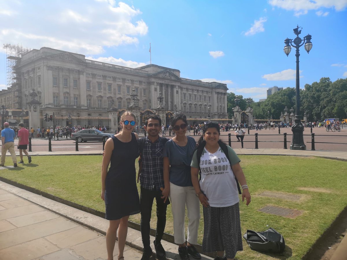 TalesToursLeeds's tweet photo. Great day out on Wednesday visiting @HAFH_EU and presenting at @UniWestminster ❤ #tctadventures #teamontour #leedstolondon https://t.co/8EOGenoDVp