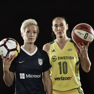 CapBishop_'s tweet photo. Professional soccer player for the Seattle Reign FC, #15 US Women's National Team 🇺🇸, #15  USA athlete. Amo a mi novia Sue Bird . Rt? https://t.co/5mQ12HfpqZ