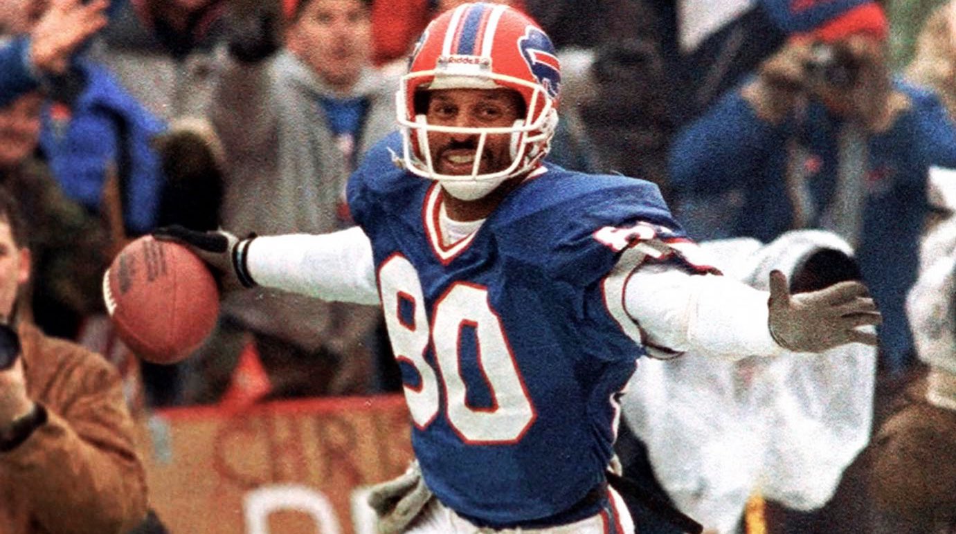 Happy Birthday to Bills Legend, Hall of Fame WR, James Lofton! ( ) 