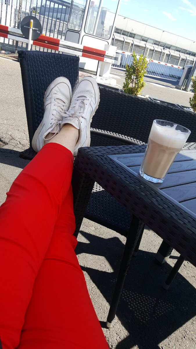 WolffsBeute's tweet photo. Kaffeepause am #Nürburgring #Box77 ☕. https://t.co/x5UBsfmKnl