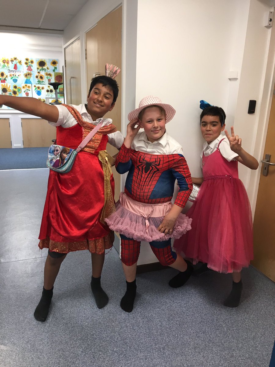 BurhillP's tweet photo. ASC getting ready for the disco! #partyspirit https://t.co/yILJbIcljm