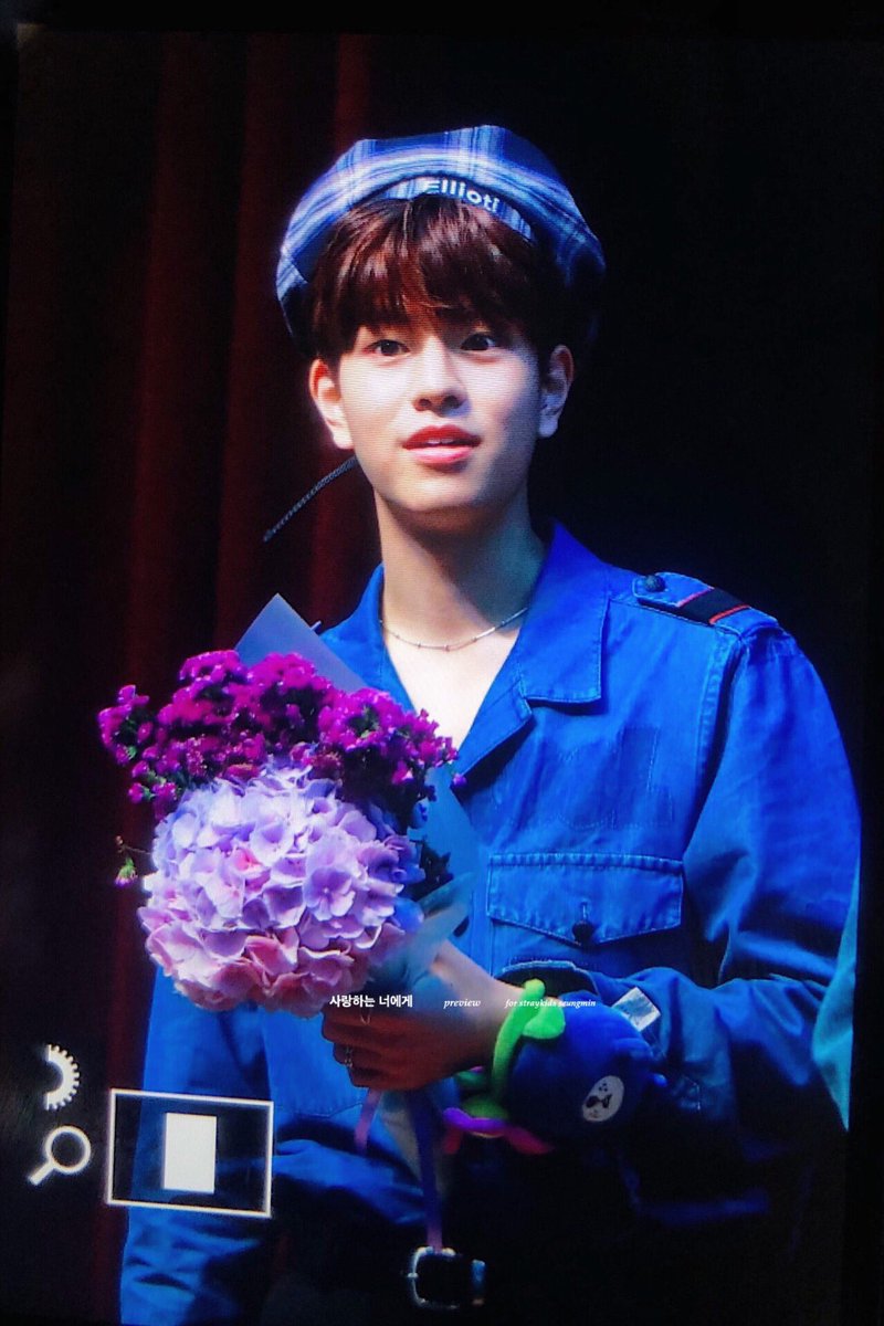 SeungminBRA's tweet photo. #PREVIEW | 05.07.19

Seungmin durante o fansign em Yongsan.

cr. mydearksm

#SEUNGMIN #승민 #StrayKids #스트레이키즈 @Stray_Kids https://t.co/mFayxcNCbt