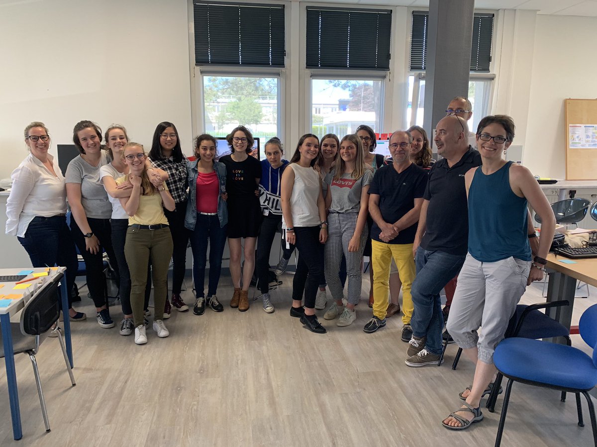 asmuller2003's tweet photo. C’est l’heure du bilan ! Un grand merci à toutes et à l’équipe animatrice @OrangeBretagne #lannion. De nouvelles vocations ! Cc @matthieu_salvat @HannahIssermann @EloDescharmes @orangejobs_fr @FabriceFauchoux @c_gacon @AdaChallenge @cmqlannion @JacobsPierre @biecques https://t.co/bAsm2wYCDf