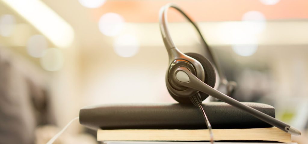 OpenText_ITOPs's tweet image. Meet #AI&apos;s younger cousin ...  @NancyVElsacker shares on @TechBeaconCom the #intelligenceaugmentation tech that will help #servicedesk teams identify the tinder and kindling before lightning strikes and starts a raging fire. bit.ly/2NlXEgO