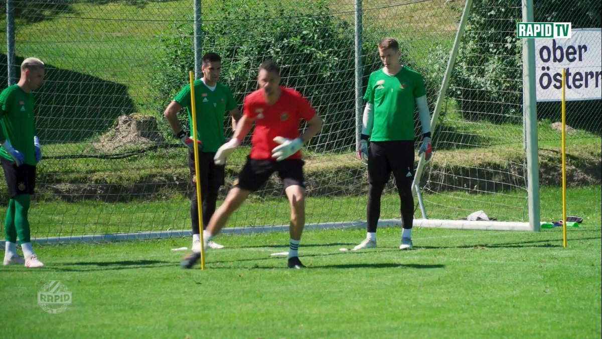 iamanch's tweet image. You can just feel the unbearable excitement at Rapid’s renovated goalkeeping department. Pure joy on all faces. #scr2019