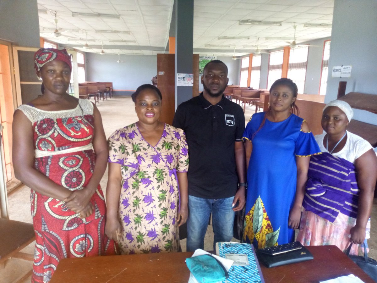 Bankoleakinse's tweet photo. IDF Women Empowerment Scheme  
The empowered woman is powerful beyond measure and beautiful beyond description.     
Another 285,000 naira was disbursed for 15 women in Idanre  today.
Thanks to IDF 
#IdanreFirst
@ActionAidNG @habbibbat @teresa_usman @idanredevelopm1 @floondo https://t.co/vYesCLNp8l