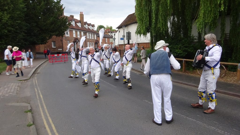 St Michael’s Street Folk Evening stalbansmorris.org.uk/2019/07/05/st-…