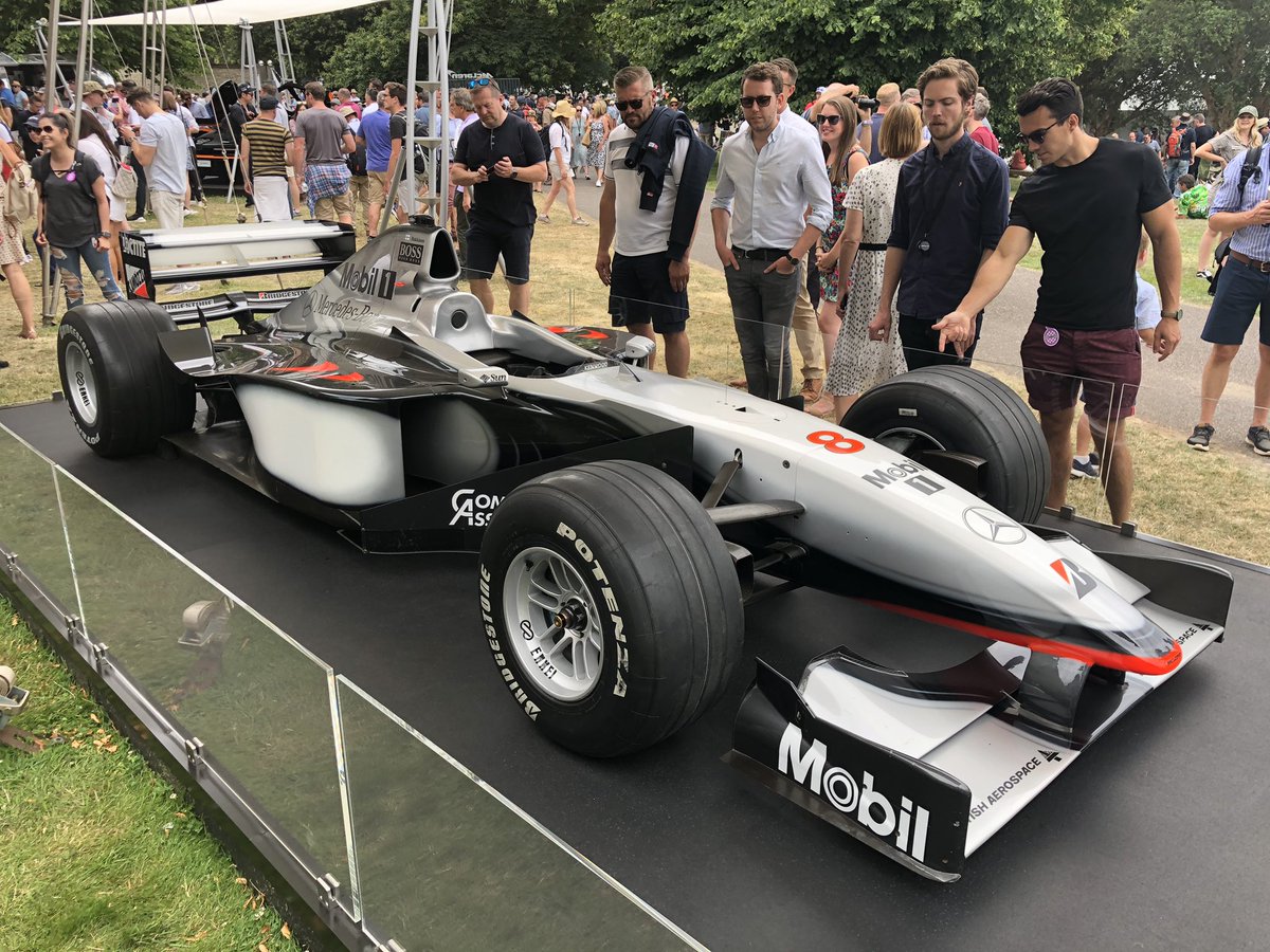Sareyware's tweet photo. Hey @NickHeidfeld, don’t forget to visit your old friend, will you? #MP413 #record #fos https://t.co/aOXxOD6Lru