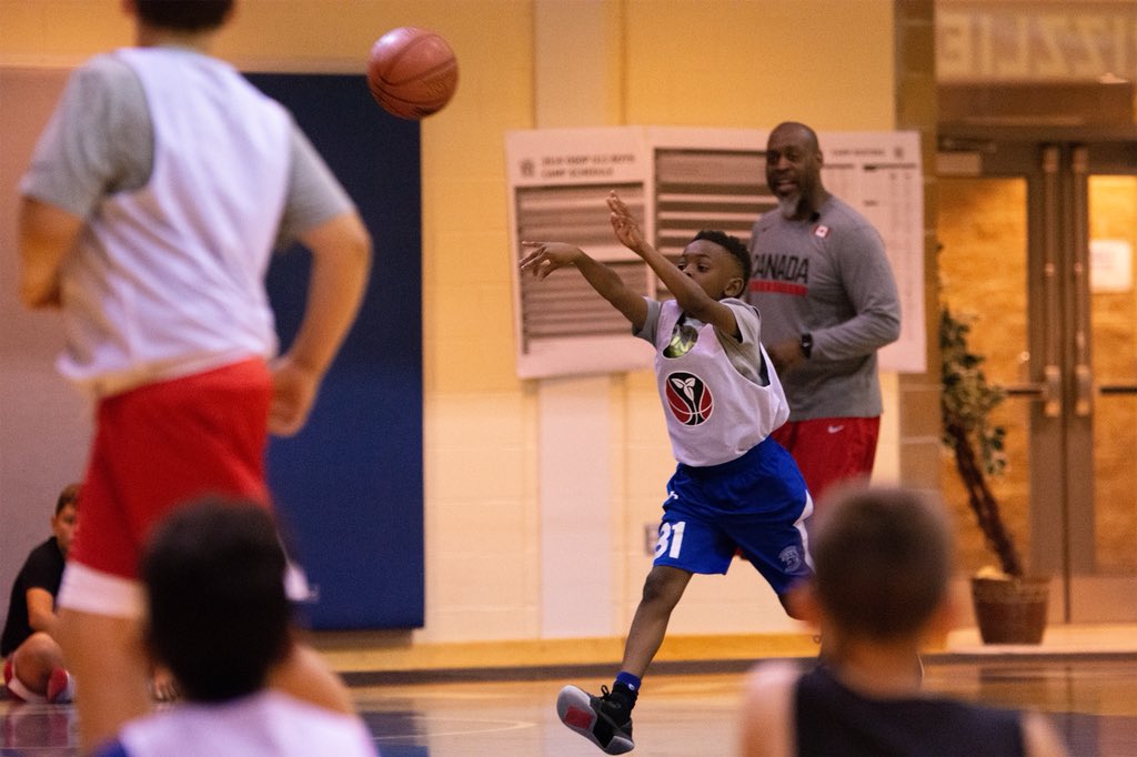 OBABBall's tweet photo. Day 3!!
• Rest Recovery/Prehab Talk
• 4v4 Concepts with Coach Jason Dawkins (OBA Men’s Technical Lead)
#OSDP2019 #OntariosVeryOwn https://t.co/jU70dZB4AX