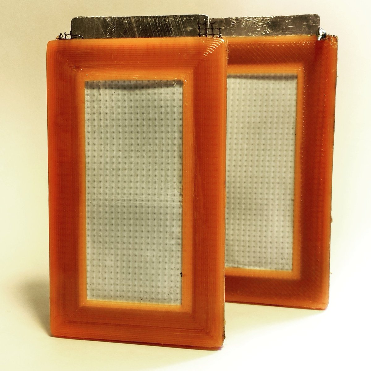 metalectrique's tweet photo. Aluminium-Air is zero-CO2, recyclable, sustainable and has a range of 1500 miles in a car. Lithium has none of the above. Electric vehicles need a new battery and we are developing it @metalectrique https://t.co/YFUfcjgk4h #AluminiumAir #climatechange #ElectricCar #COP25 https://t.co/WtI21zb0i7