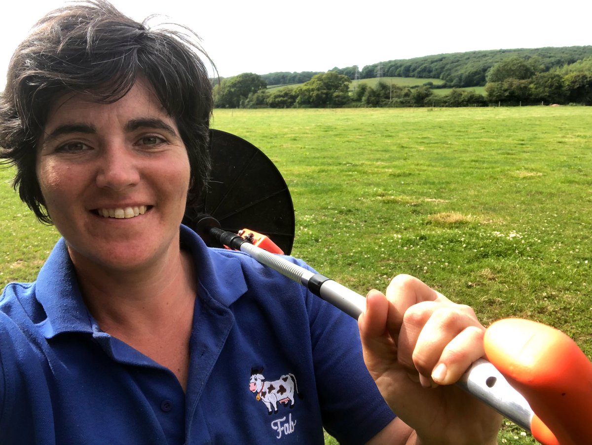 AbiReader's tweet image. Chores for this afternoon: #Platemeter measuring grass for the cows 🐄
What’s everyone else up to?
#SheWhoDaresFarms 
#tag3keepitgoing 
@FaircloughCerys @Turkeyfarming7 @EmmaRob70908227