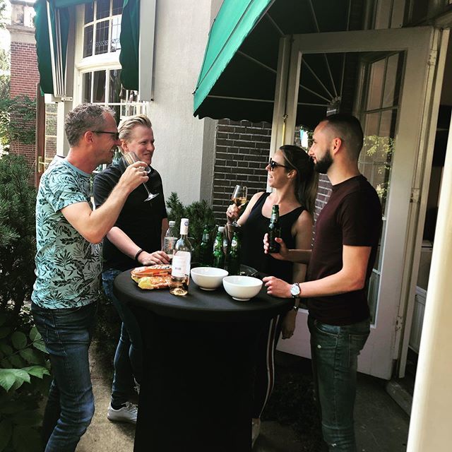 De werkweek zit er weer op. Tijd voor de vrijdagmiddag borrel! 🍷🍺 ift.tt/2JddJRY
