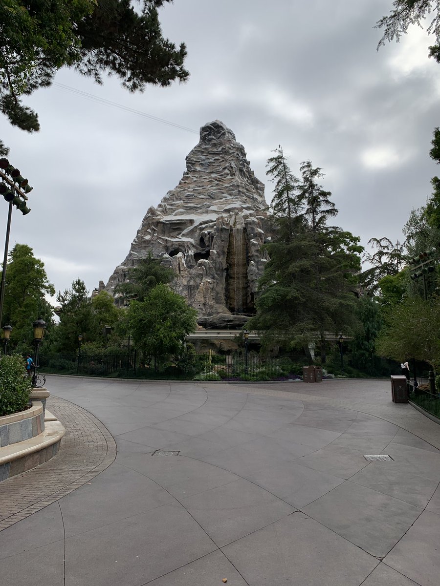 MagicBandRadio's tweet photo. First ride of the day the Matterhorn Bobsleds! https://t.co/NJ3smToskF