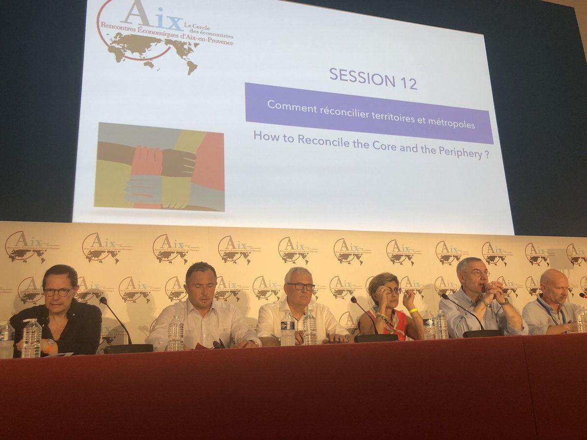 thierrymallet's tweet image. Très heureux de présenter aux #REAix2019 le point de vue de @transdevfr sur la façon dont la #mobilité peut réduire les fractures territoriales. Nous devons agir à l’échelle du bassin de vie, recréer de la densité dans les lieux de vie et finaliser la #décentralisation.