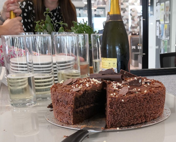 PhilipMorrisUK's tweet photo. At PML we like to celebrate our employees achievements however big or small. Congratulations were in order last week for our #Inkompass #intern Sam graduating with a first from @durham_uni #InsidePMI https://t.co/TRqcaKhaw7