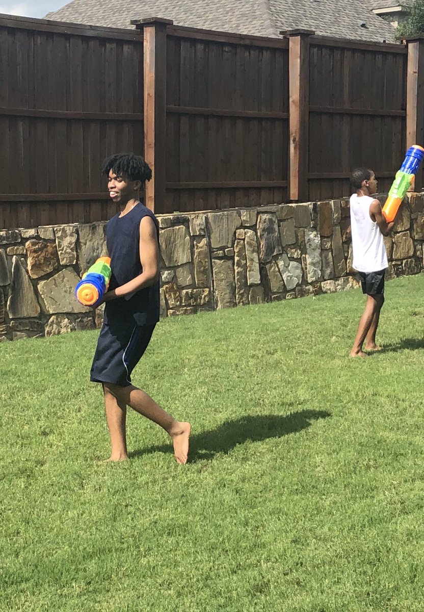 PortiaDawson1's tweet photo. Yesterdayβs fun... β₯οΈ
#4thofjuly2019 #mygems #waterblasters https://t.co/4Xyd17jbRa