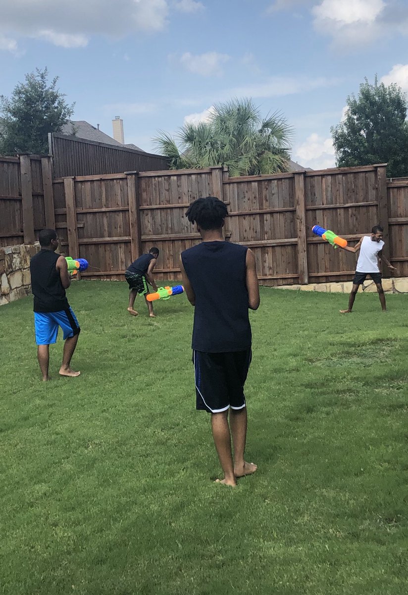PortiaDawson1's tweet photo. Yesterdayβs fun... β₯οΈ
#4thofjuly2019 #mygems #waterblasters https://t.co/4Xyd17jbRa