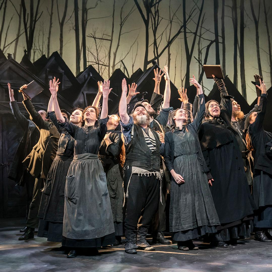 MusicalTheatreR's tweet photo. Anyone who moans about classic musicals being revived should see @FiddlerWestEnd

This is a beautifully told, poignant piece that couldn’t be more relevant to what is still happening in the world today

Shout outs to #RobertMaskell @adamlinstead @EdKingsleyWade &amp; @JamesHameed too https://t.co/gJ3iL4Q68Y