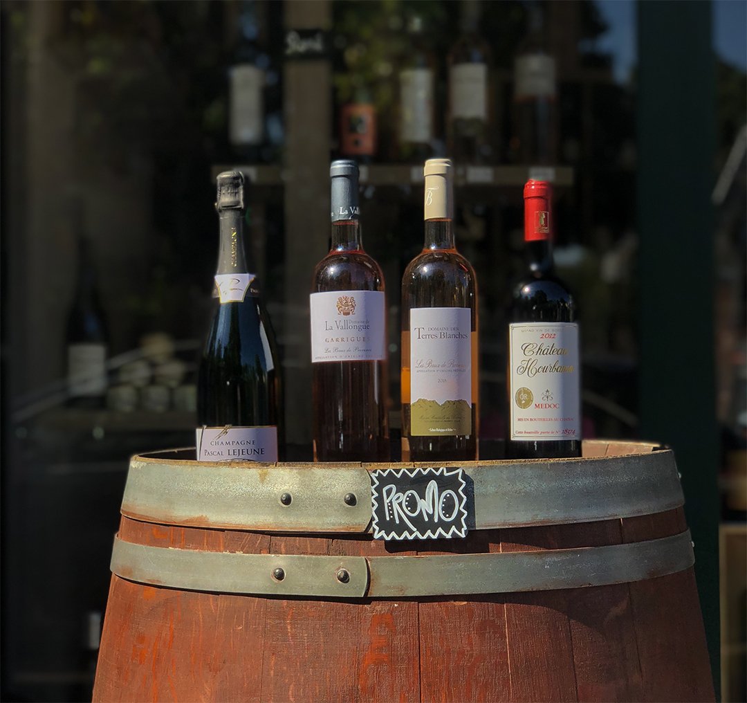 Vignapart's tweet photo. Jusqu'au mardi 6 août, c'est les soldes chez VIGNAPART ! 
Retrouvez une sélection de vin à prix imbattables !
Alors prêt à en profiter sans plus attendre ? ⏲️🛍️
.
#soldes  #réduction #prix #Montrouge #cave #caviste #solde2019 #vin #bio https://t.co/tj3f419JTV