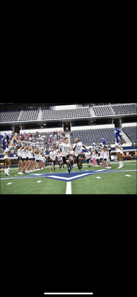 dannydmac44's tweet photo. Can’t wait for Monday!! My team will be champions again!! DM me for my special discount code! 
https://t.co/r3wiUtK4Ti https://t.co/r3EDrucaxB
