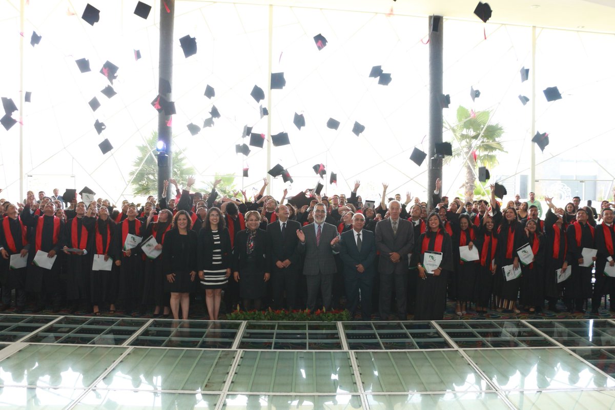 sarteaga4's tweet photo. Jóvenes del @CECyTEHMR, hoy finalizan satisfactoriamente sus estudios de bachillerato, siéntanse orgullosos de haber formado parte de esta gran familia que es el @CECyTEHidalgo.

¡Enhorabuena! https://t.co/3eQeQNE4uB