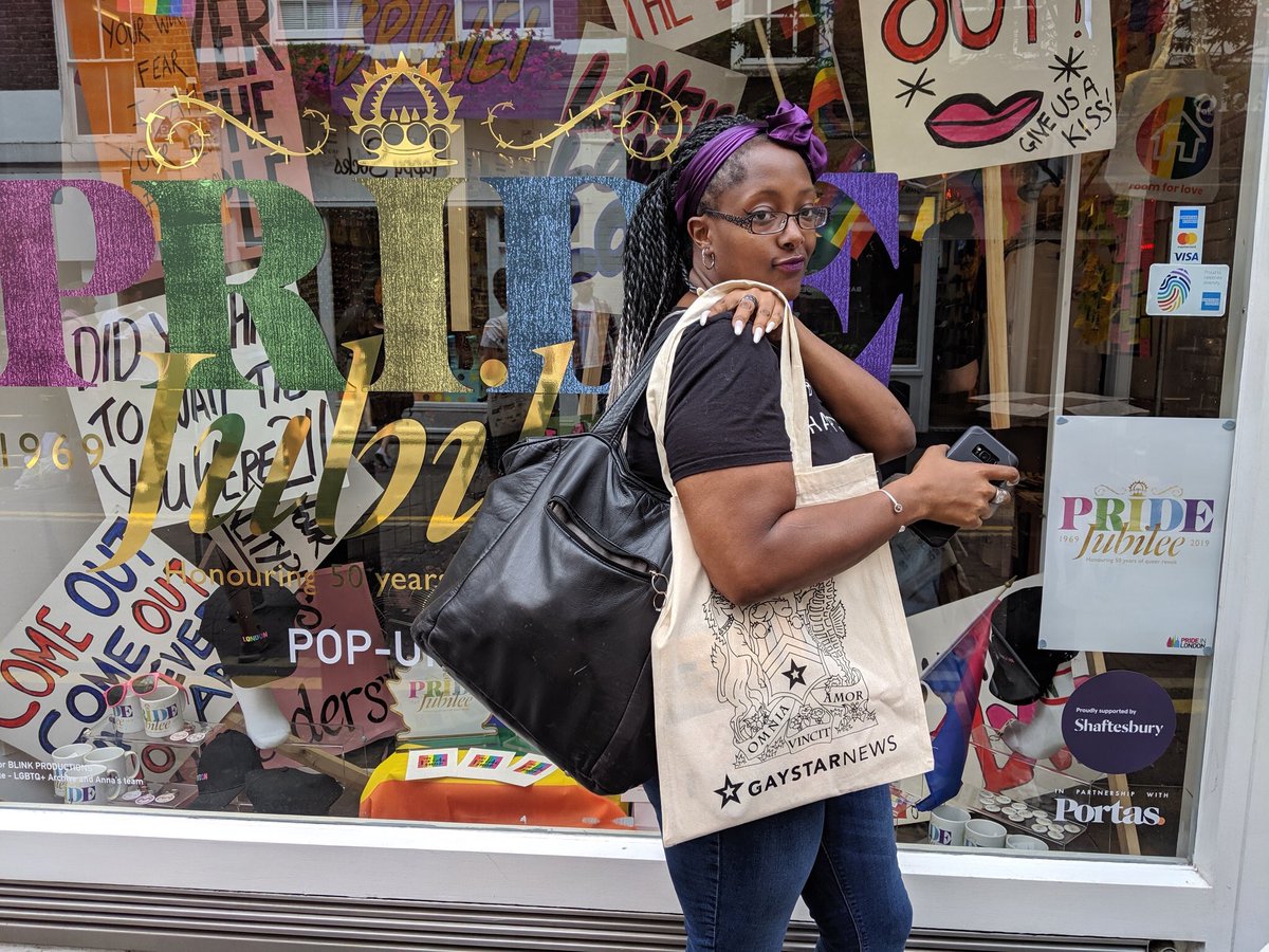 There’s still time to get down to the #PrideInLondon Pop-Up and grab yourself a <a href="/gaystarnews/">Gay Star News</a> #pridebag. Don’t miss out on collecting this year’s design!

📍53a Neal Street, WC2H 9PJ
