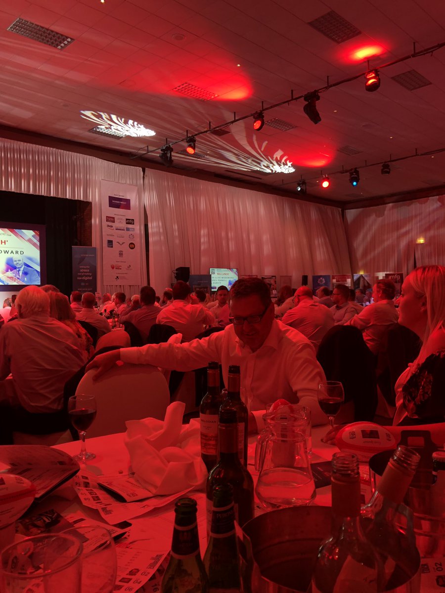 Thanks for a great afternoon @VmHopkins lovely event organised by the brilliant @AMROSGOLF such a brilliant afternoon <a href="/stevelloyd9/">steve lloyd</a> <a href="/k_leather/">Kathy Leather</a> <a href="/neverforgetcouk/">Ellie Boyde</a> #networking