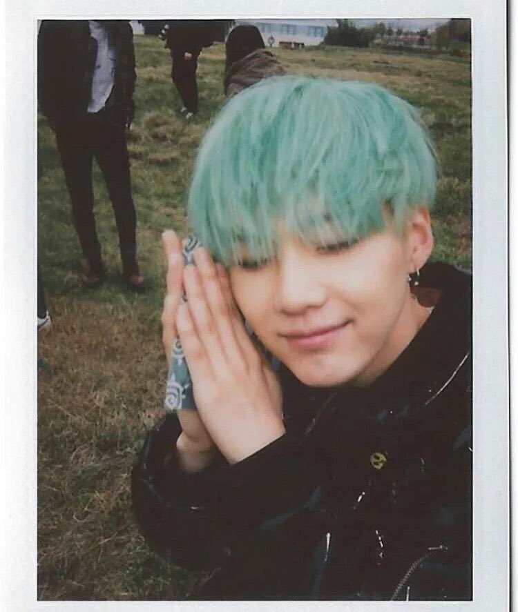 yoongi’s polaroids • a thread: