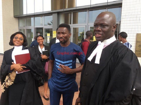 3 journalists charged with stealing over Modern Ghana brouhaha discharged – GhanaWeb accrainformer.com/25878/3-journa…