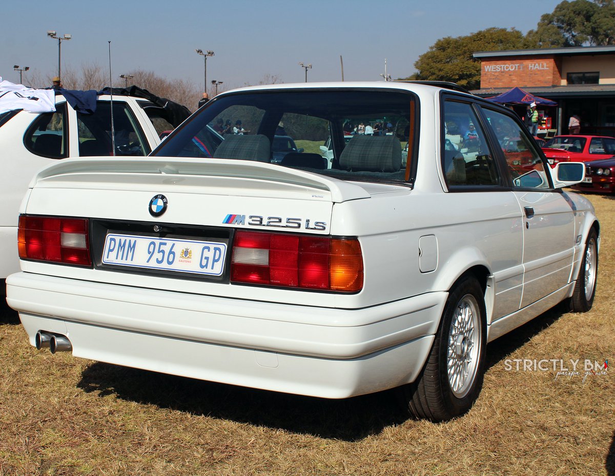 StrictlybmP's tweet photo. E30 Mafia Charity Run
#bmw #bmwclassic #e30 #325iS #gusheshe #gush #m20b27 #alpina #bbs #evolution1 #evolution2 #aof #evo1 #oej #evo2 #mtech #mtechnic #327iS #m20b29 #racing #groupn #homologation #shadowline #mtech2 #alpinaparts #evolution #bmwe30 #m20 #southafrica #strictlybm https://t.co/N9A8mv05NV