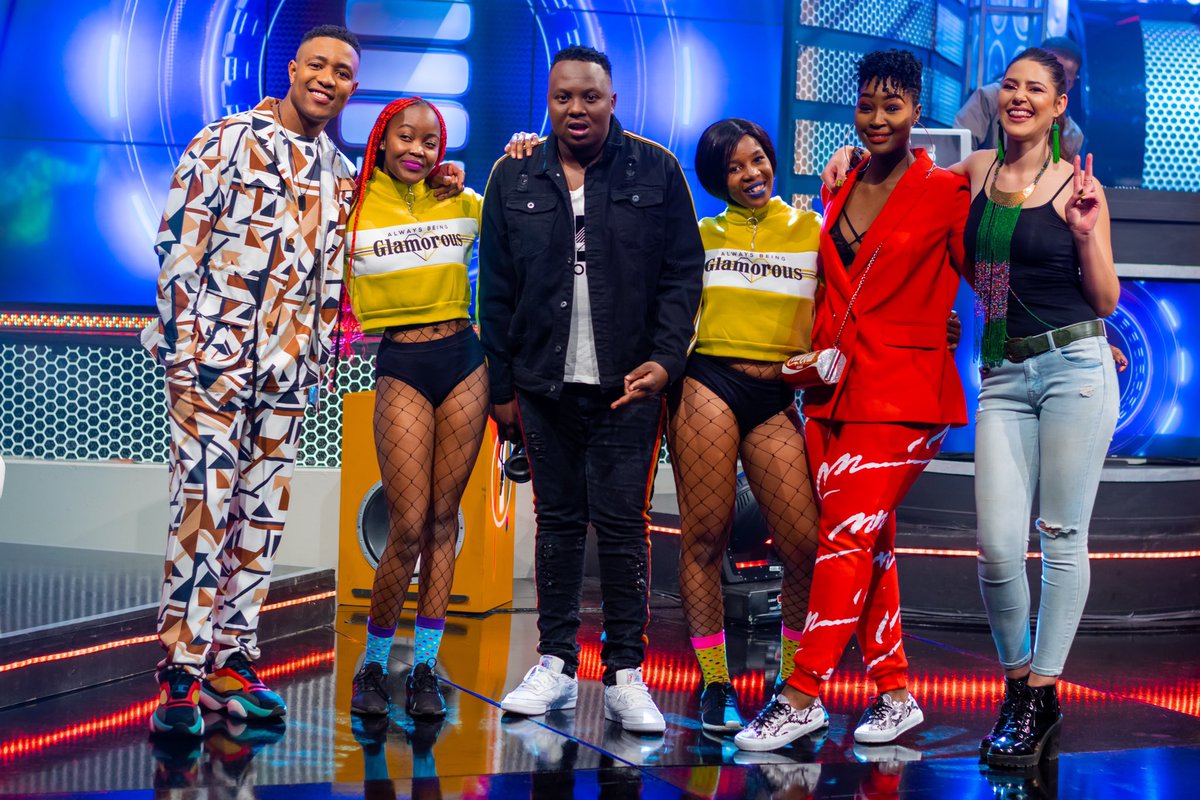 LiveAmp's tweet photo. M U S I C  C O N N E C T S🤘🏽
Thank you for tuning in and rockin’ with us. 📺⚡️
#LiveAMP https://t.co/rMJSg3UnrC