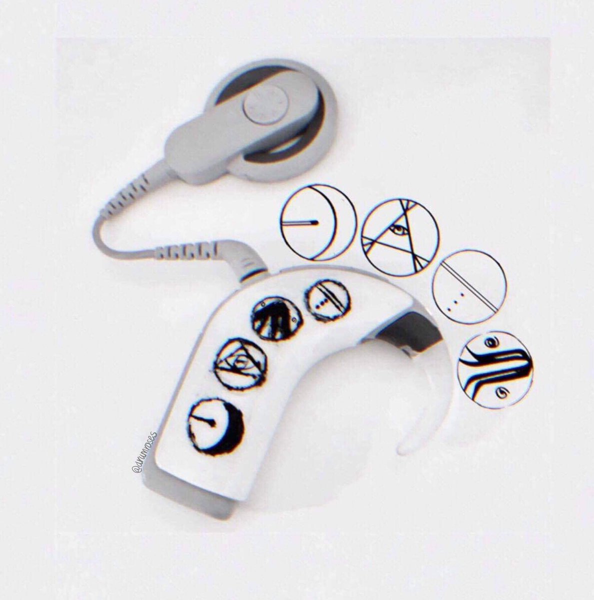 amnesiaellie's tweet image. // 𝙞𝙨 𝙞𝙩 𝙚𝙖𝙨𝙞𝙚𝙧 𝙩𝙤 𝙨𝙩𝙖𝙮? 𝙄𝙨 𝙞𝙩 𝙚𝙖𝙨𝙞𝙚𝙧 𝙩𝙤 𝙜𝙤? //
- inspired by easier

five years ago I lost my hearing - after getting my implants switched on, amnesia was the first song I heard. i had so much fun making this, I hope you like it 🖤
@5SOS #EASIER