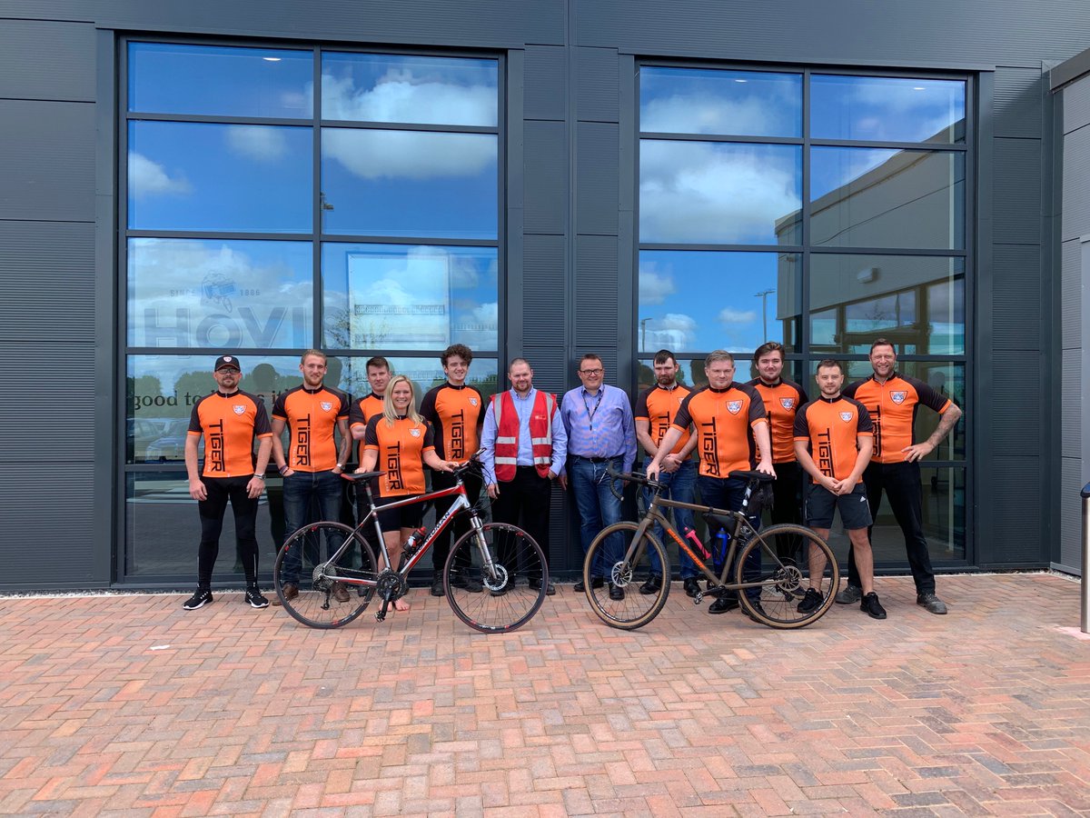 TigerTrailers's tweet photo. We're proud to have 22 team members taking part in a charity bike ride for @TheChristie. Everything they do goes towards giving cancer patients the best care, treatment, and quality of life possible. To give a donation https://t.co/G0TtTyz4RB #TigerTrailers #TeamChristie https://t.co/AmItUnvGvZ