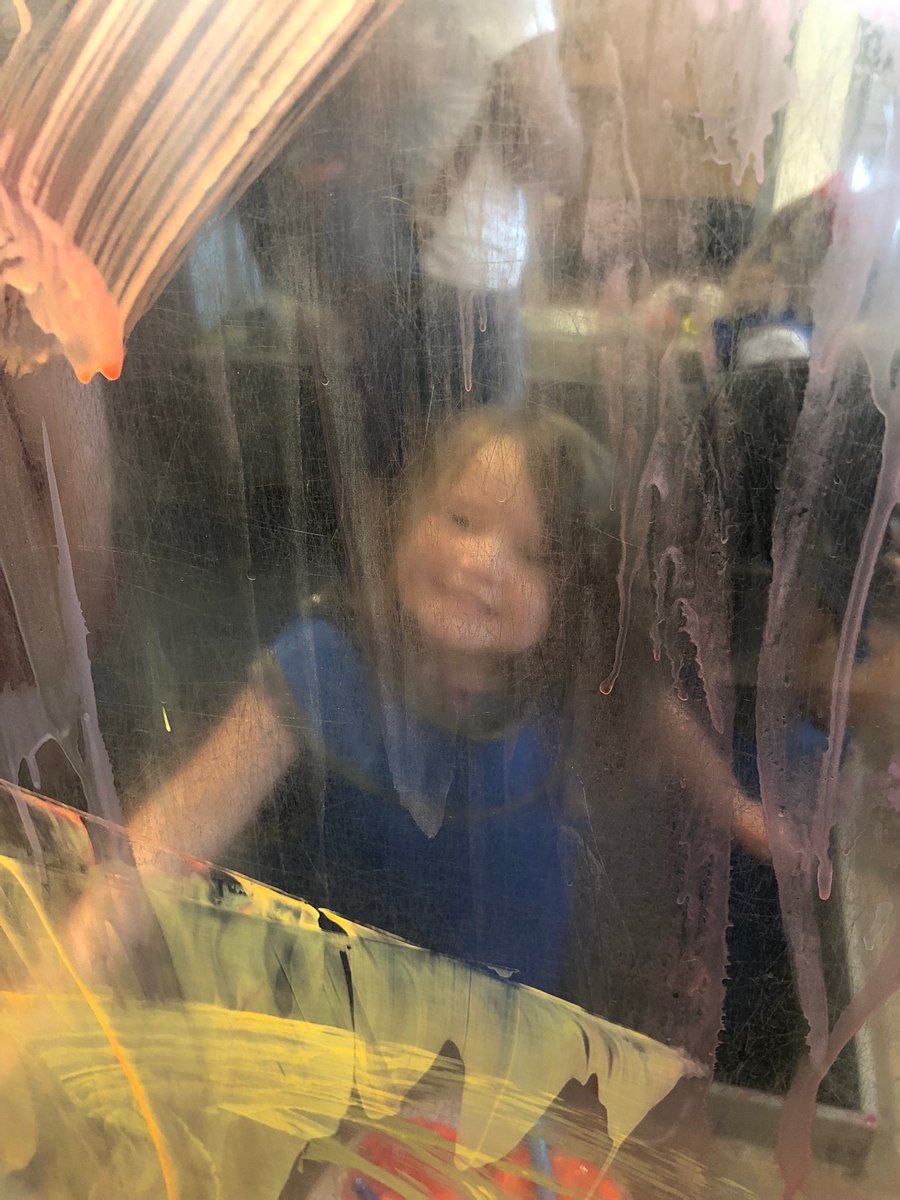 uaphysman's tweet photo. A girl in her element! ⁦@Amazeum⁩ #scottfamilyamazeum https://t.co/fW9xYGNp9R