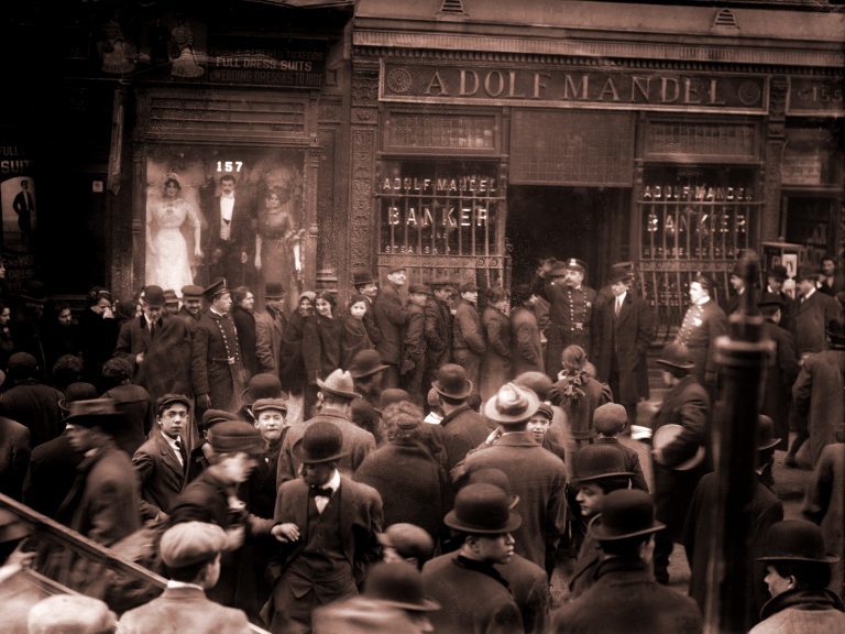 Three Bank Failures Open New Chapter in Never-Ending Financial Crisis ift.tt/2XrfA9y