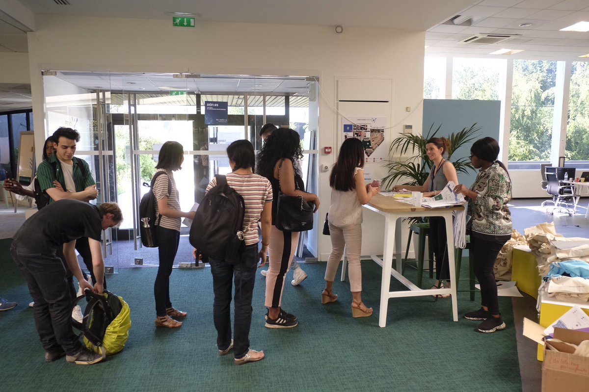 PepiteFrance's tweet photo. 🚀 #HackathonLEEM

Et c'est parti pour 72H dédiées à l'innovation en Prévention Santé !

Tout le weekend, suivez le Hashtag #HackathonLEEM pour vivre en temps réel les moments forts de l'évènement ! 

En savoir + sur le Hackathon LEEM : ▶️ https://t.co/b8zU8dOPqk https://t.co/v1FRTjXXkH