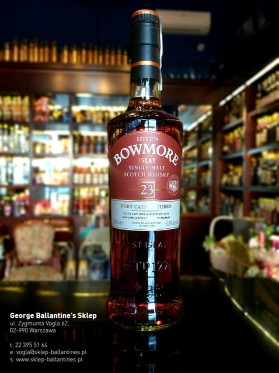 ShopBallantines's tweet photo. Propozycja na dzisiejszy wieczór 🥃🥃, 23-letnia #whisky @bowmore starzona w beczkach po #porto 😋😋😍😍

#singlemalt #bowmore #portcask 

@ShopBallantines @TudorHouseLTD @WarsaWhiskyFest @jarobuss https://t.co/tmLzUO474T
