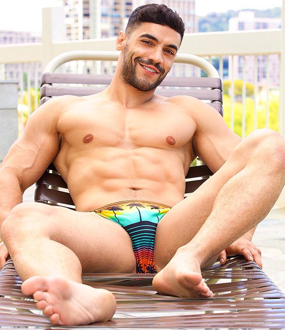 Watch Official.ARADWINWIN's leaked NSFW photo on TwXstars