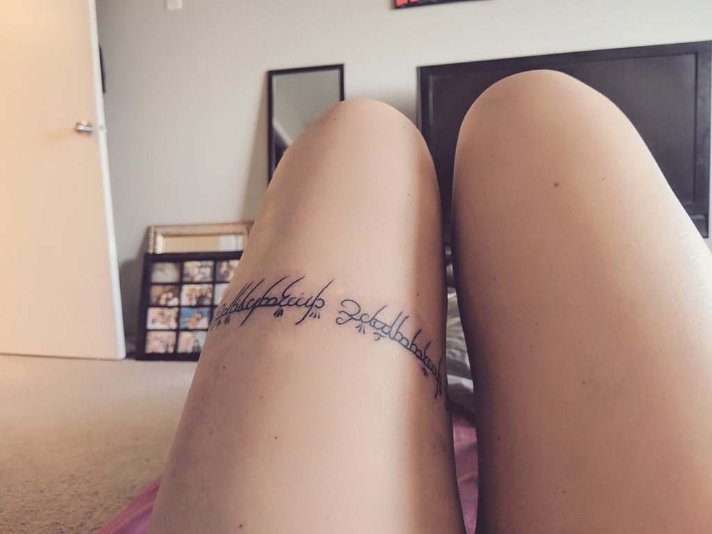 chezzawrites's tweet photo. One hot dog to rule them all ๐
#yegtattoo #lotr #onering #bombshelltattoo https://t.co/sYG2vZndoo