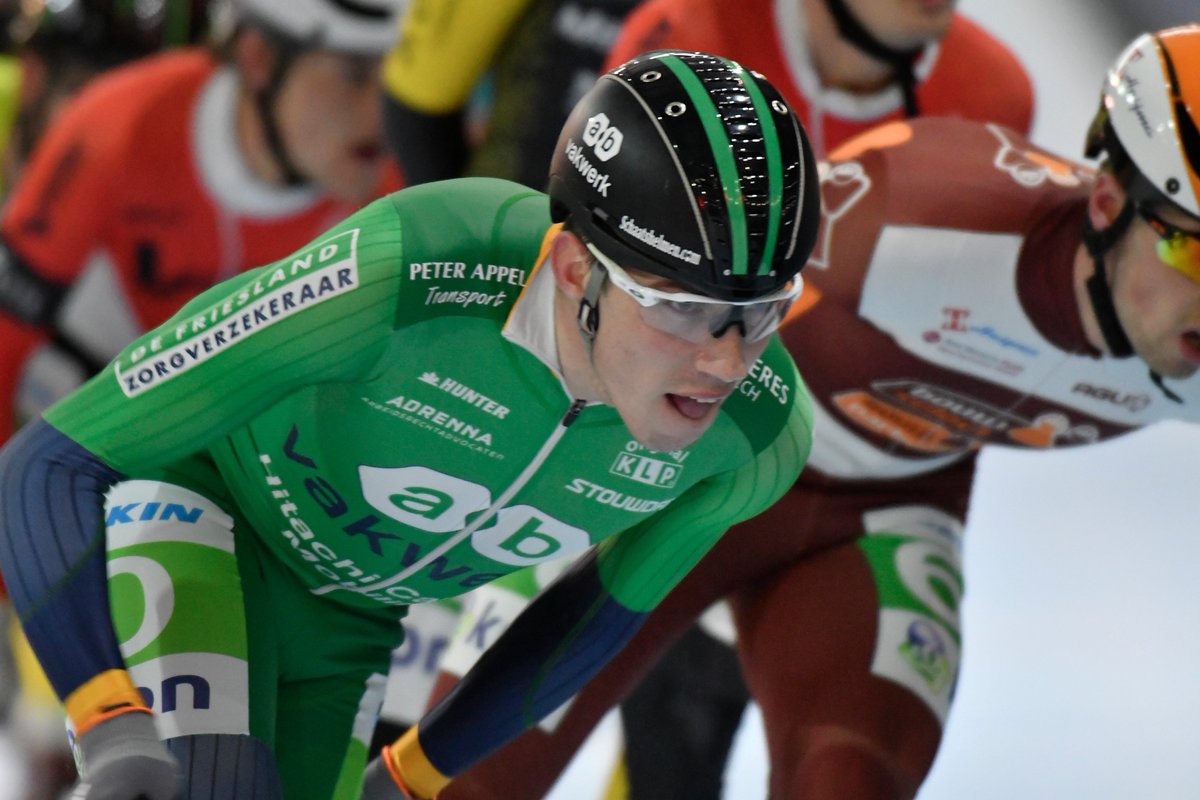 💬 Aan een 'knullig valpartijtje' tijdens een trainingsritje heeft Willem Hoolwerf een gebroken bekken overgehouden. 'Ik hoop dat ik de start van het seizoen nog ga redden'

>> schaatsen.nl/nieuws/2019/ju…