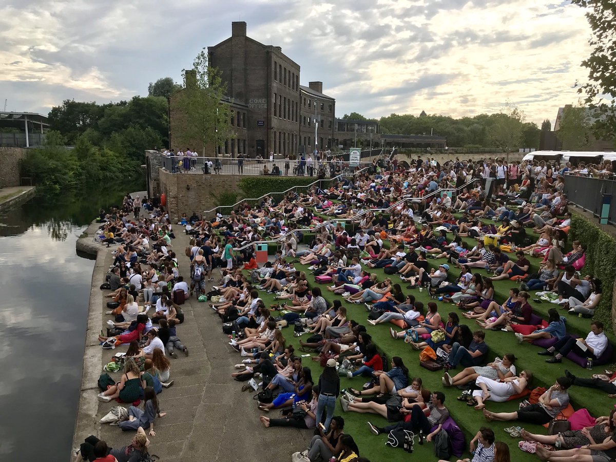 Notting Hill. In the sunshine <a href="/kingscrossN1C/">King's Cross, N1C</a>. What’s not to love?