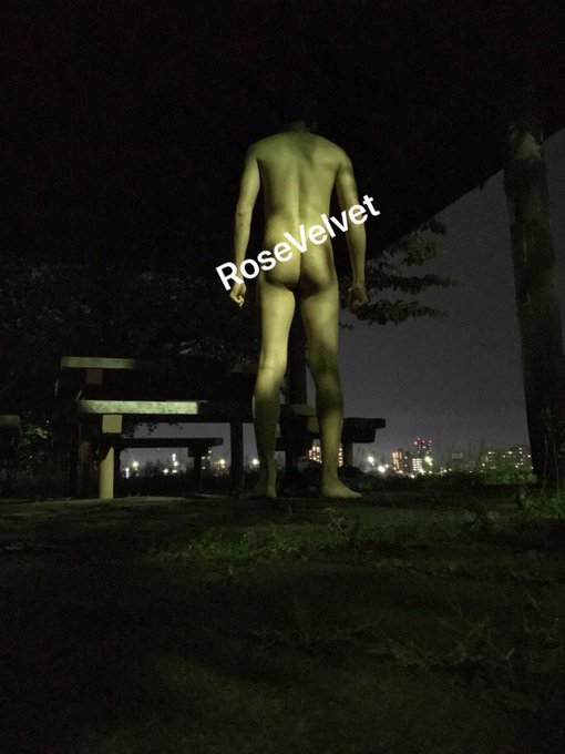 รับลมเย็นๆนี่ชอบจริงๆ #outdoor #rosevelvet #ทาสชาย #public https://t.co/EoqubfQBvz<a href="/tag/outdoor"class="tags">#outdoor</a><a href="/tag/rosevelvet"class="tags">#rosevelvet</a><a href="/tag/%E0%B8%97%E0%B8%B2%E0%B8%AA%E0%B8%8A%E0%B8%B2%E0%B8%A2"class="tags">#ทาสชาย</a><a href="/tag/public"class="tags"><span>#public</span></a>