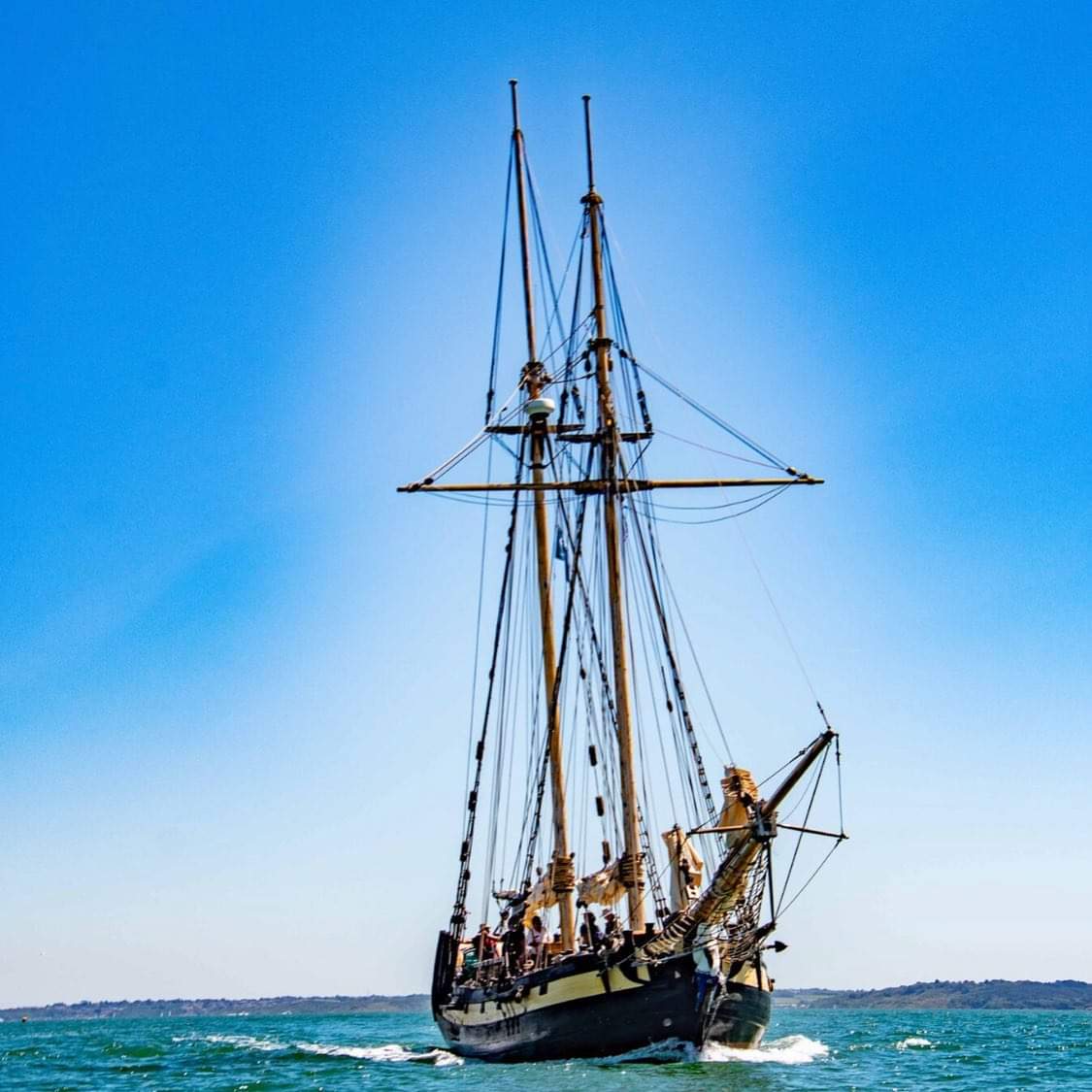 NewForestArch's tweet photo. Some amazing shots by @SouthpointFilms of #HMSPickle arriving in #Lymington #NewForest as part of the #CornwallisRemembered events in #MilfordOnSea &amp; #CommandoftheSeas exhibition at @StBarbeMuseum. You can go on board tomorrow to have a closer look. https://t.co/236kOcERxj https://t.co/5ePOUuvhau