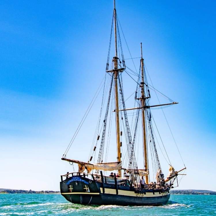 NewForestArch's tweet photo. Some amazing shots by @SouthpointFilms of #HMSPickle arriving in #Lymington #NewForest as part of the #CornwallisRemembered events in #MilfordOnSea &amp; #CommandoftheSeas exhibition at @StBarbeMuseum. You can go on board tomorrow to have a closer look. https://t.co/236kOcERxj https://t.co/5ePOUuvhau